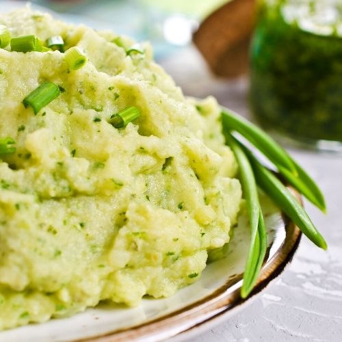 delicious green beans and mashed potatoes